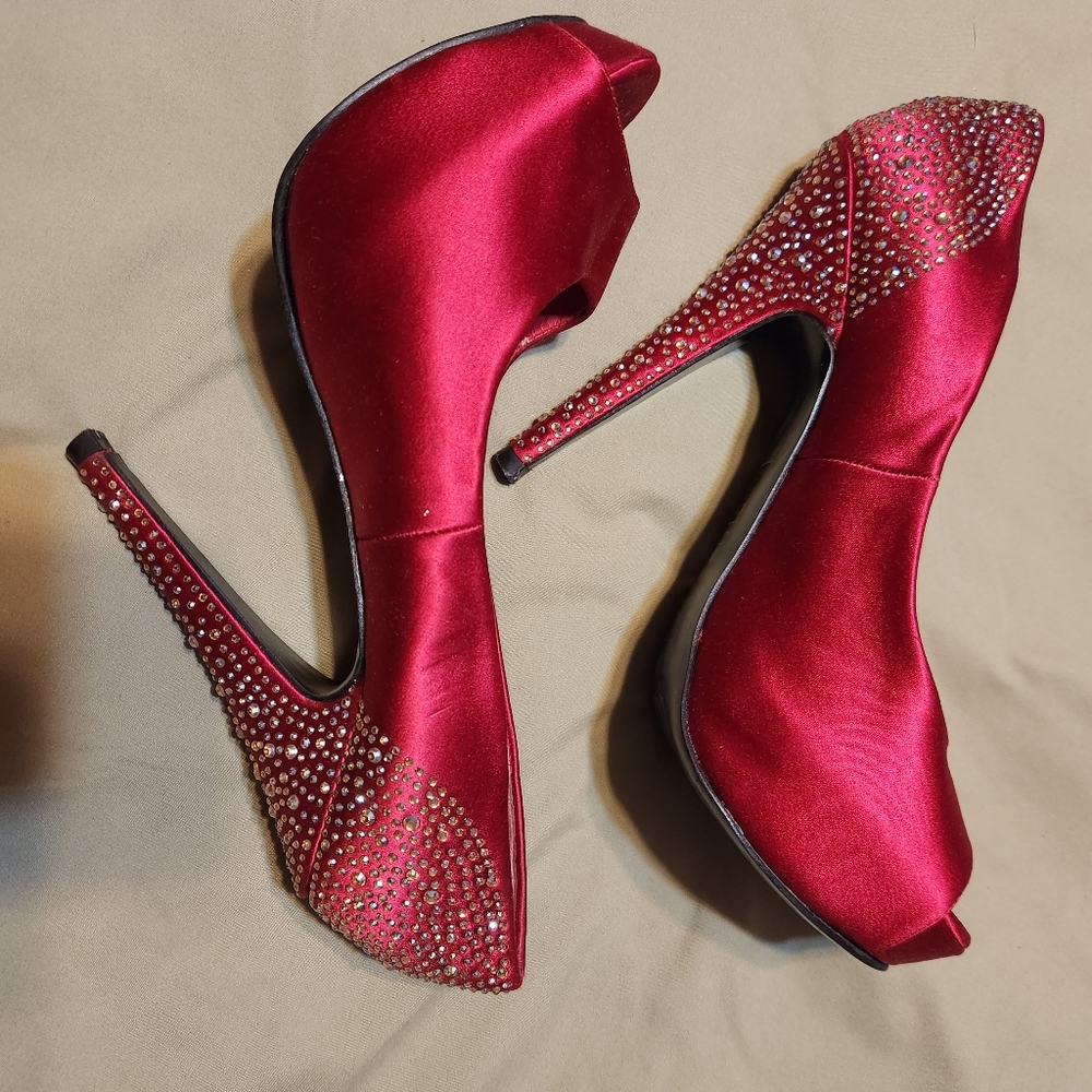 Steve Madden heels - Picture 1 of 6